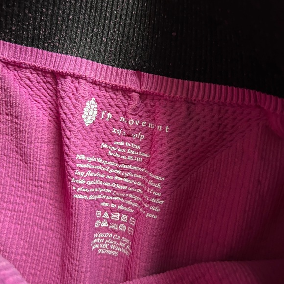 Free People Movement Prajna Short & Happiness Runs Square Neck Crop Set - Picture 7 of 8